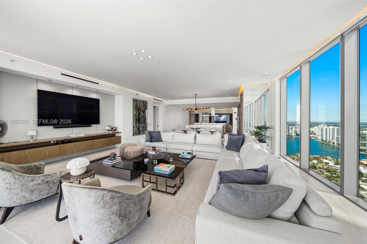 18501 Collins Ave , Unit 3901, Sunny Isles Beach, FL 33160 Photo