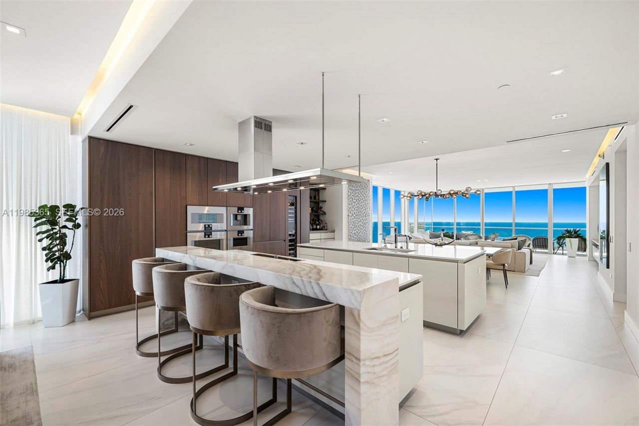 18501 Collins Ave , Unit 3901, Sunny Isles Beach, FL 33160 Photo