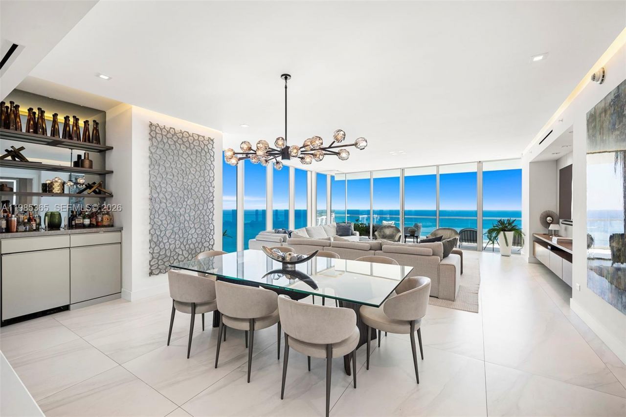 18501 Collins Ave , Unit 3901, Sunny Isles Beach, FL 33160 Photo