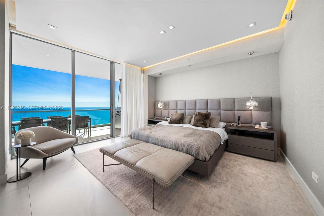 18501 Collins Ave , Unit 3901, Sunny Isles Beach, FL 33160 Photo