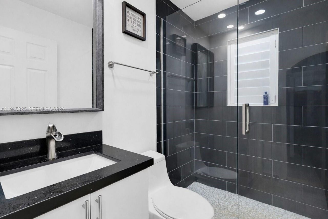 16898 Crestview Ln , Weston, FL 33326 Photo