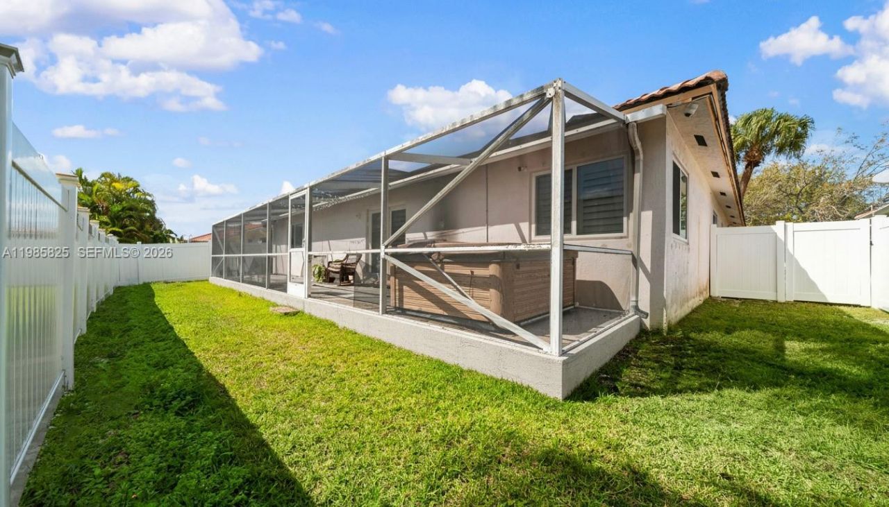 16898 Crestview Ln , Weston, FL 33326 Photo