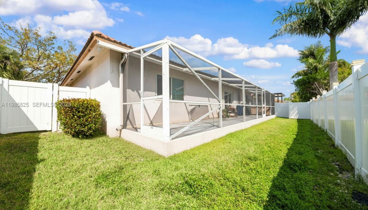 16898 Crestview Ln , Weston, FL 33326 Photo