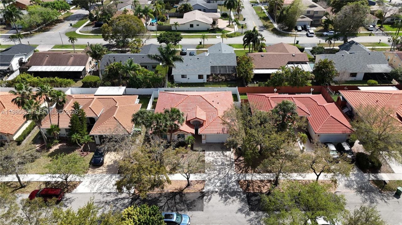 16898 Crestview Ln , Weston, FL 33326 Photo