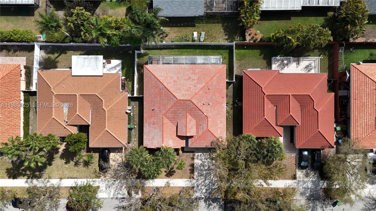 16898 Crestview Ln , Weston, FL 33326 Photo