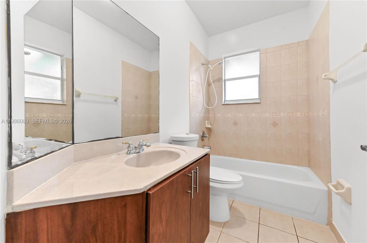 5043 SW 140th Ter, Miramar, FL 33027 Photo