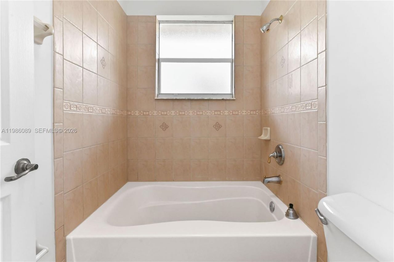 5043 SW 140th Ter, Miramar, FL 33027 Photo