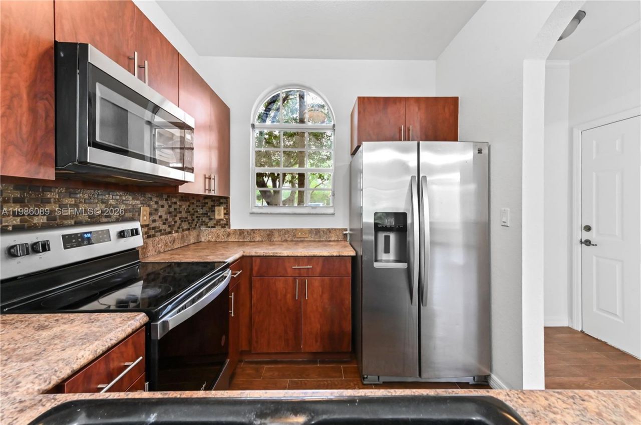 5043 SW 140th Ter, Miramar, FL 33027 Photo