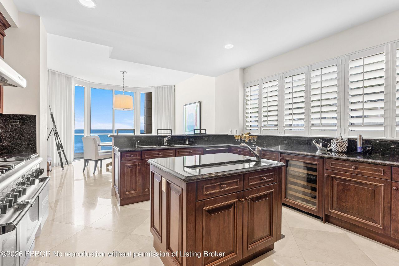 3000 S Ocean Boulevard, Unit 308, Palm Beach, FL 33480 Photo