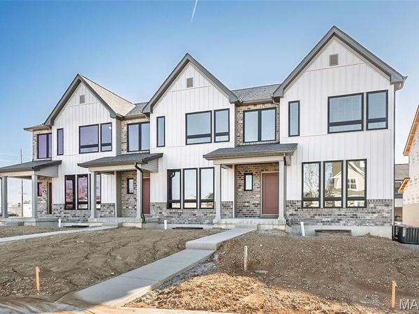 30 Pheasant Ring Drive , St Peters, MO 63376