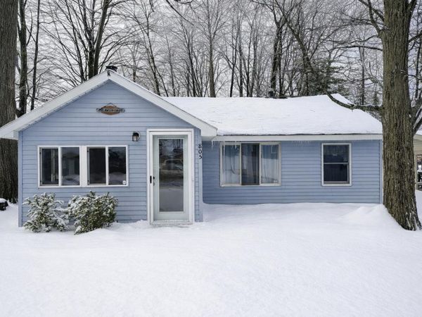 805 Houghton View Drive, Houghton Lake, MI 48629