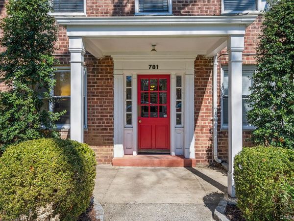 781 Palmer Road, Unit 4D, Bronxville, NY 10708