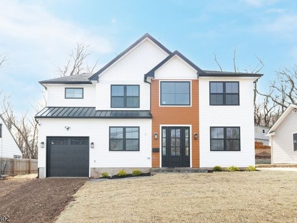 7 Altamont Rd, Edison, NJ 08817