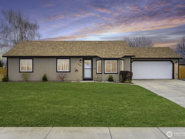 1401 S Hamilton Road , Moses Lake, WA 98837