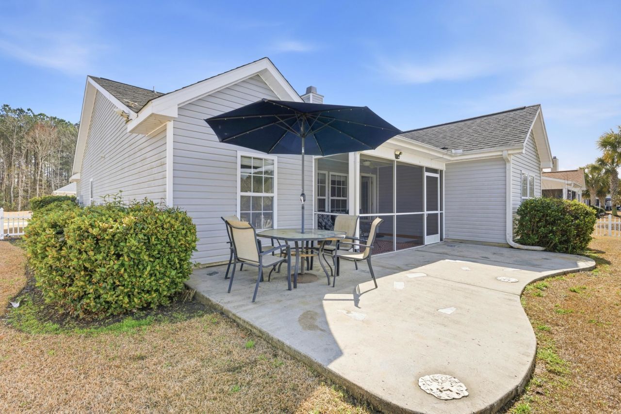 687 Twinflower St. Photo 23