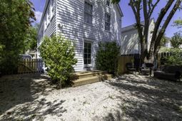 33 Bogard Street photo 4