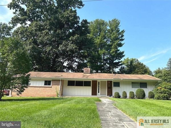 28 Pardoe Road , Princeton, NJ 08540