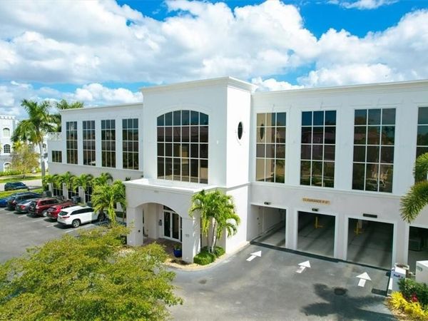 599 Tamiami TRL N, Unit 101, NAPLES, FL 34102