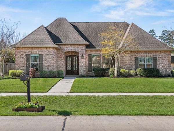 1329 AVENUE LACROIX Avenue, Covington, LA 70433