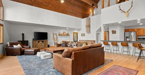 13 Evergreen Circle, Blairsden, CA 96103 Photo