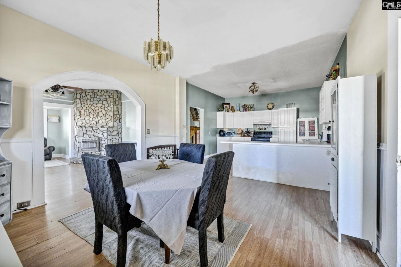 162 Gilliam Street Photo 11