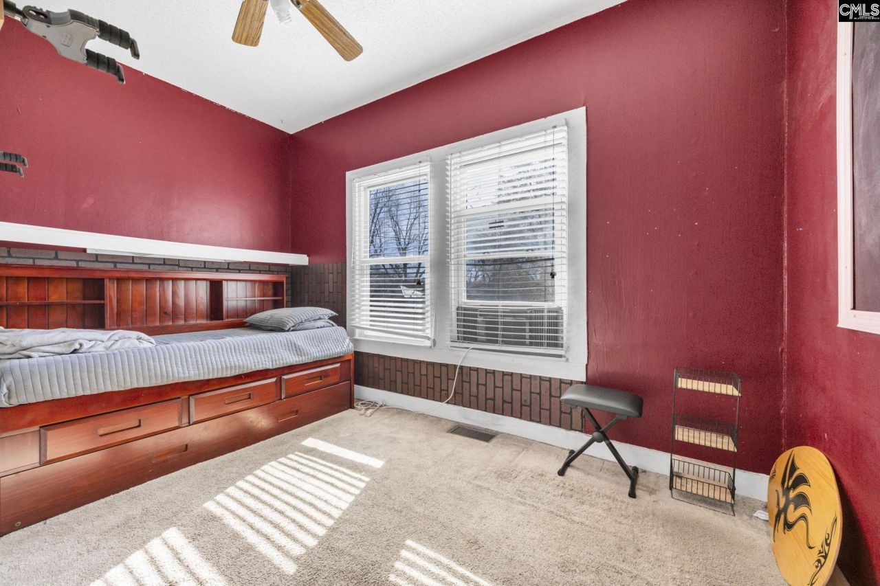 162 Gilliam Street Photo 27