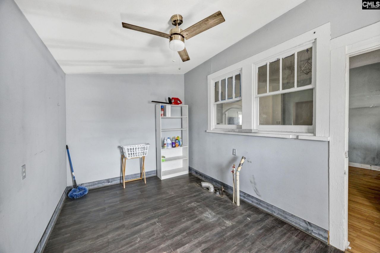 162 Gilliam Street Photo 29