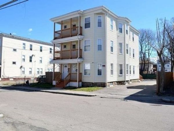 15 Exchange St, Brockton, MA 02302