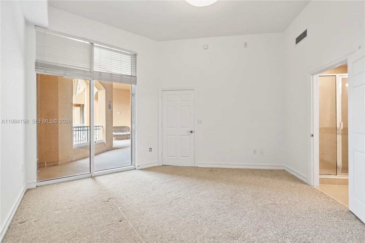 3001 NE 185th St, Unit 716, Aventura, FL 33180 Photo