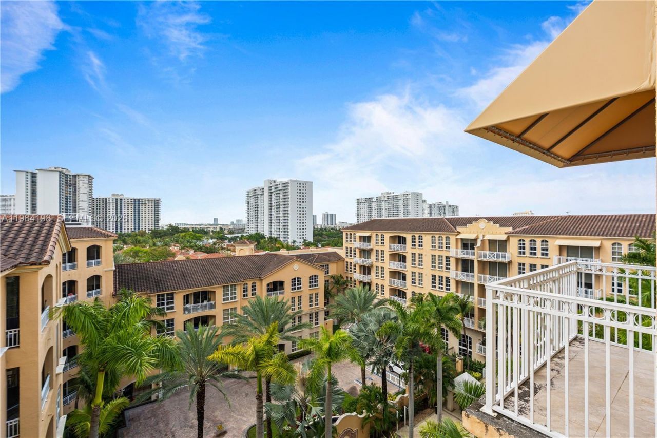 3001 NE 185th St, Unit 716, Aventura, FL 33180 Photo