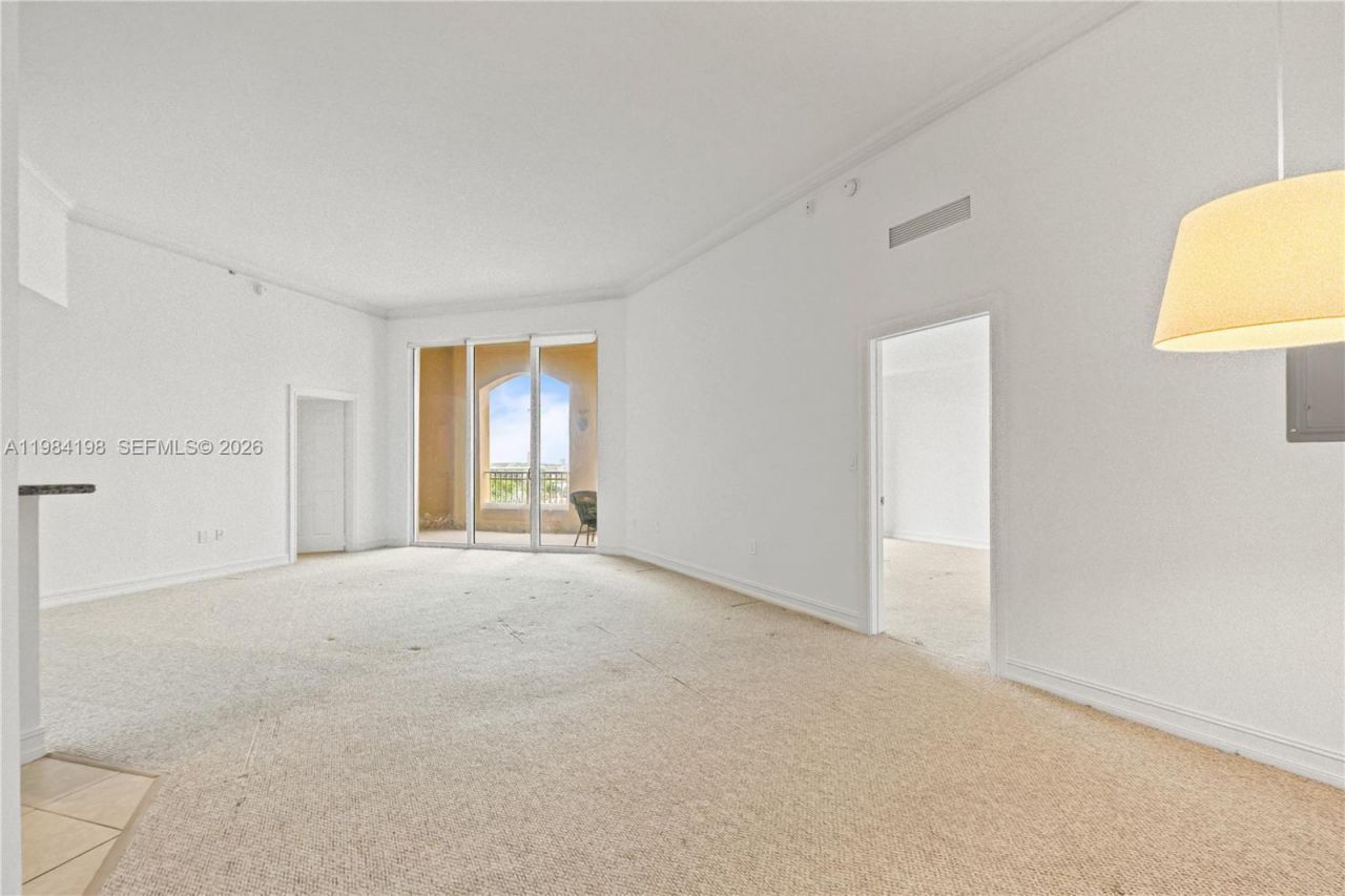 3001 NE 185th St, Unit 716, Aventura, FL 33180 Photo