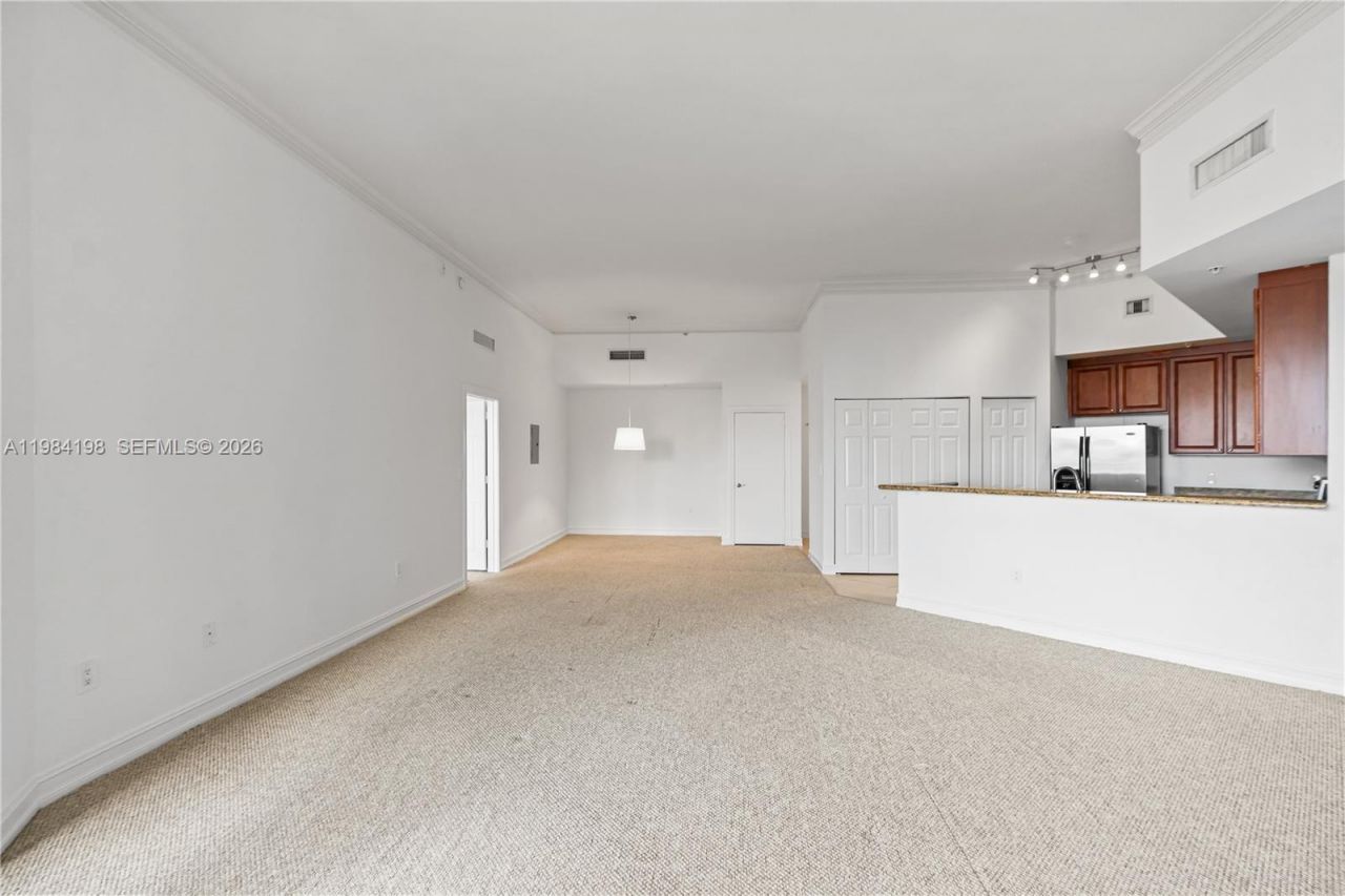 3001 NE 185th St, Unit 716, Aventura, FL 33180 Photo