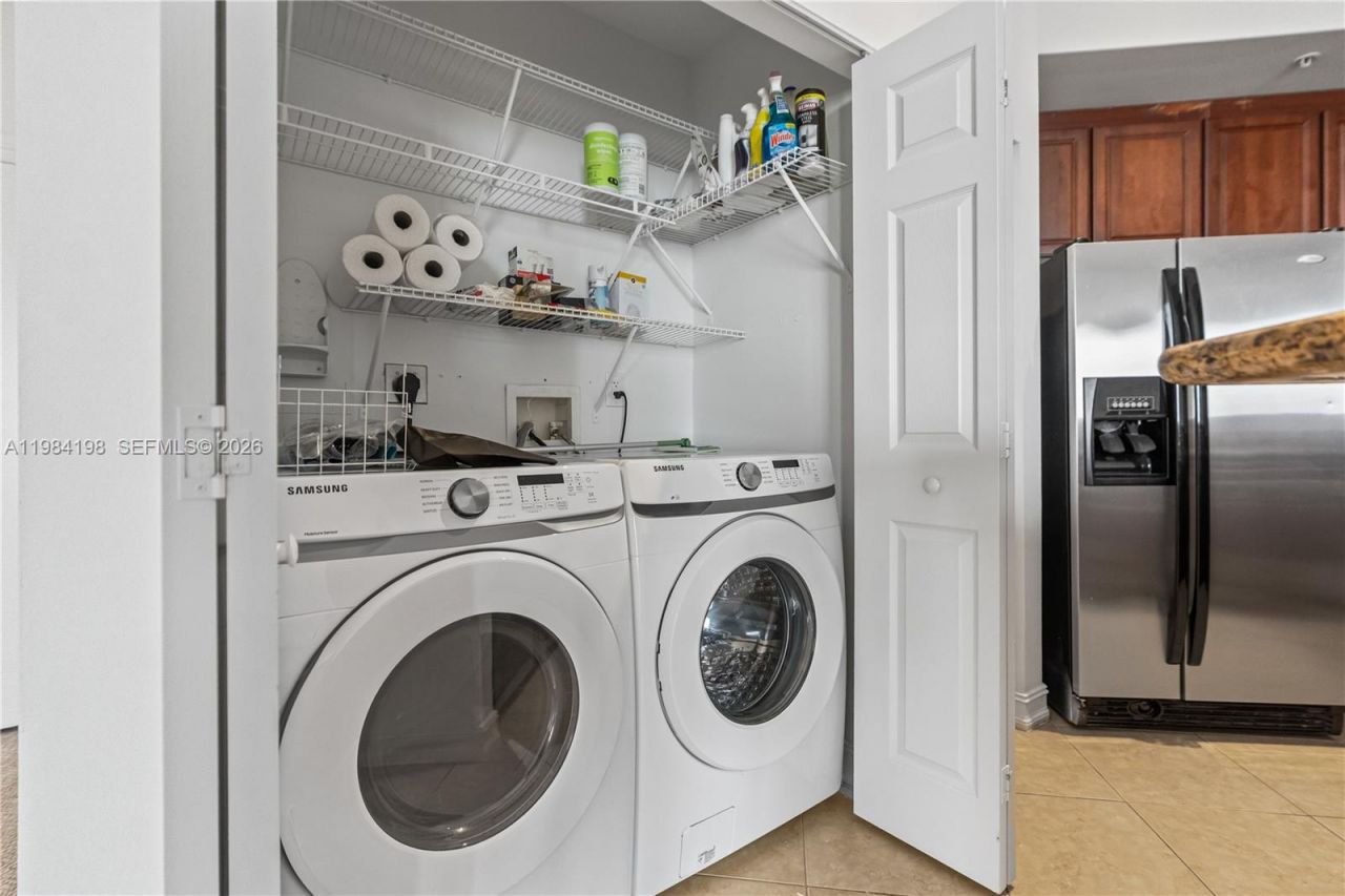 3001 NE 185th St, Unit 716, Aventura, FL 33180 Photo