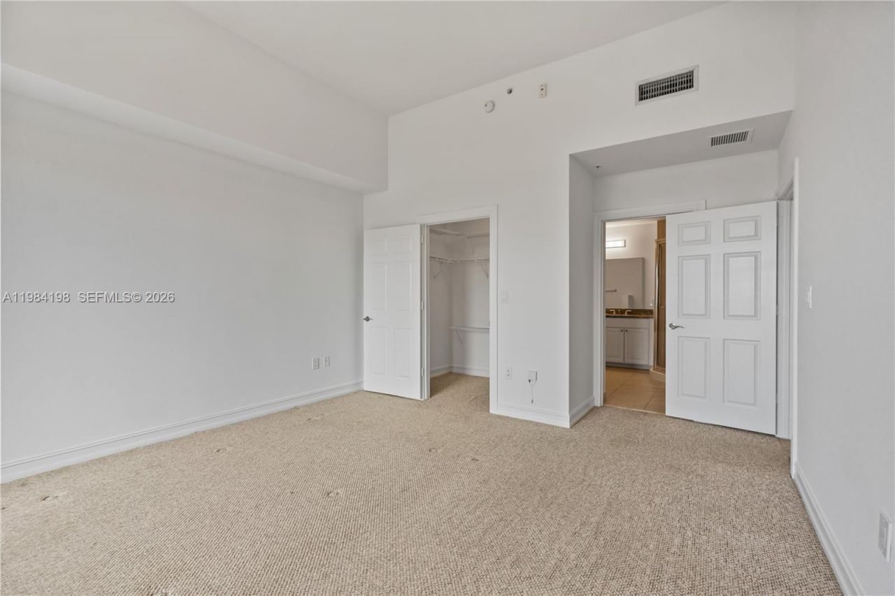 3001 NE 185th St, Unit 716, Aventura, FL 33180 Photo