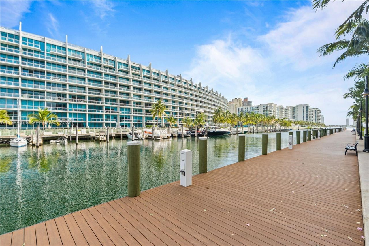 3001 NE 185th St, Unit 716, Aventura, FL 33180 Photo