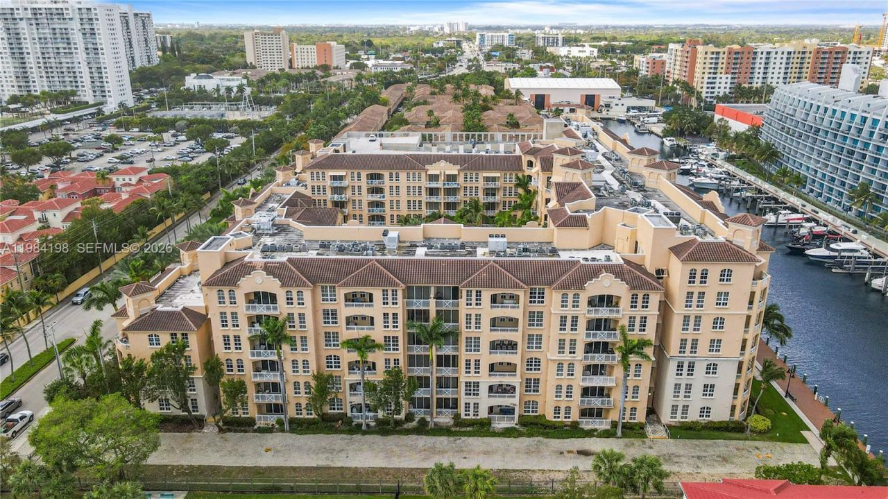 3001 NE 185th St, Unit 716, Aventura, FL 33180 Photo