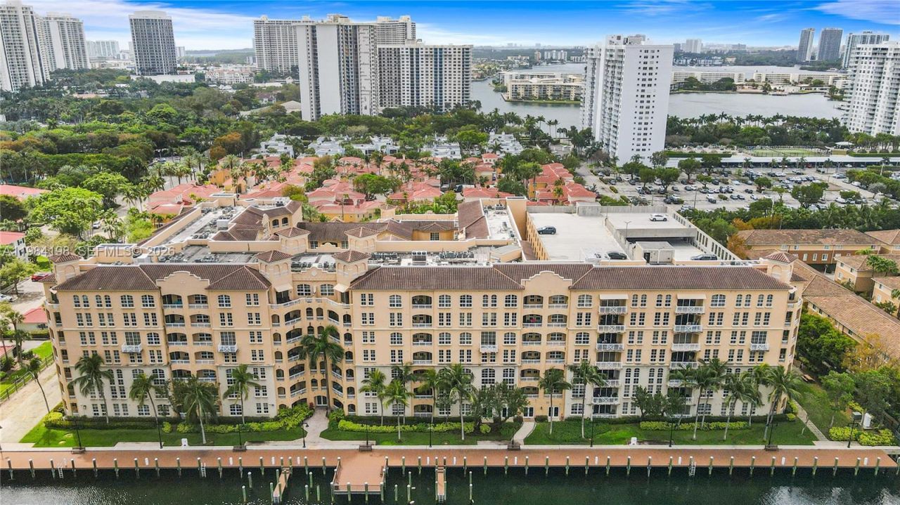 3001 NE 185th St, Unit 716, Aventura, FL 33180 Photo
