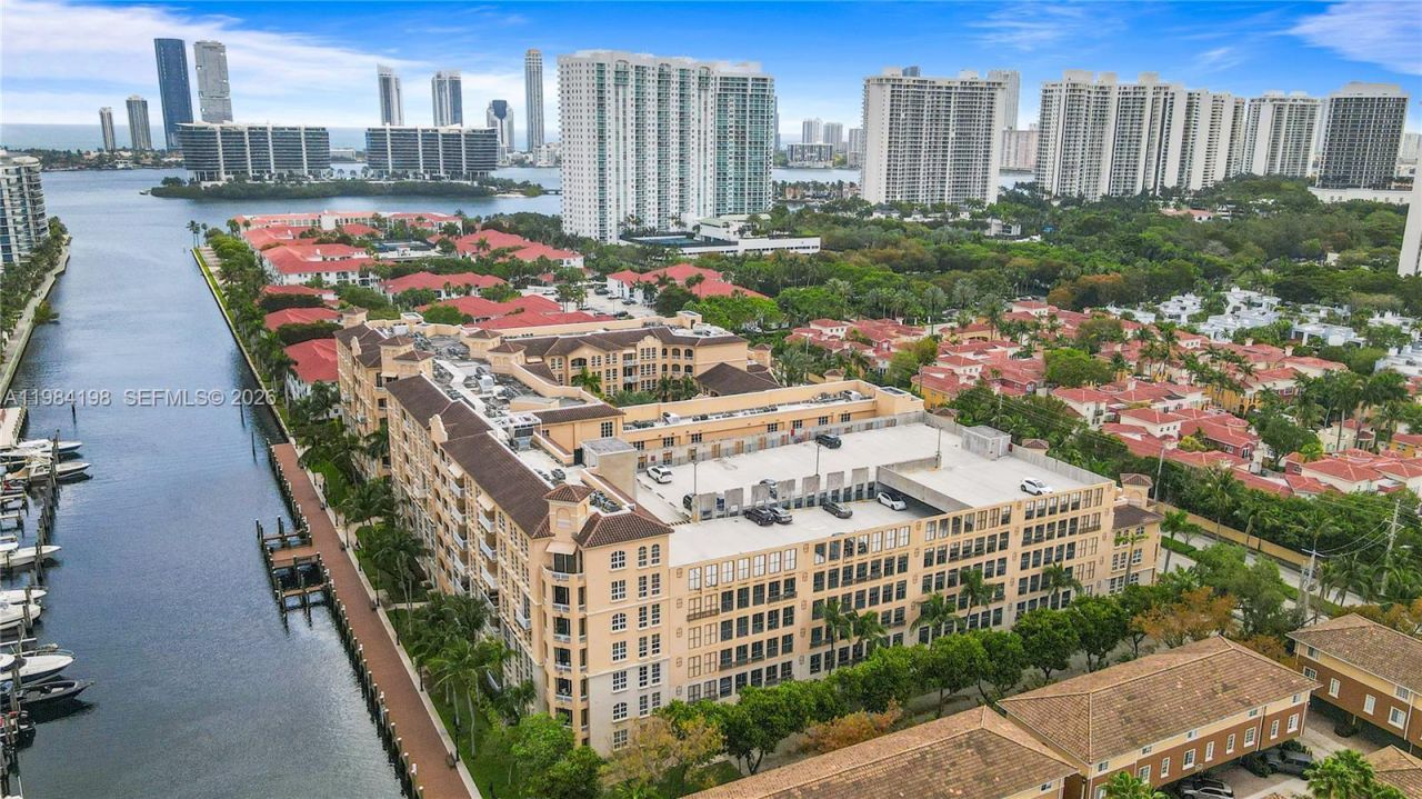 3001 NE 185th St, Unit 716, Aventura, FL 33180 Photo