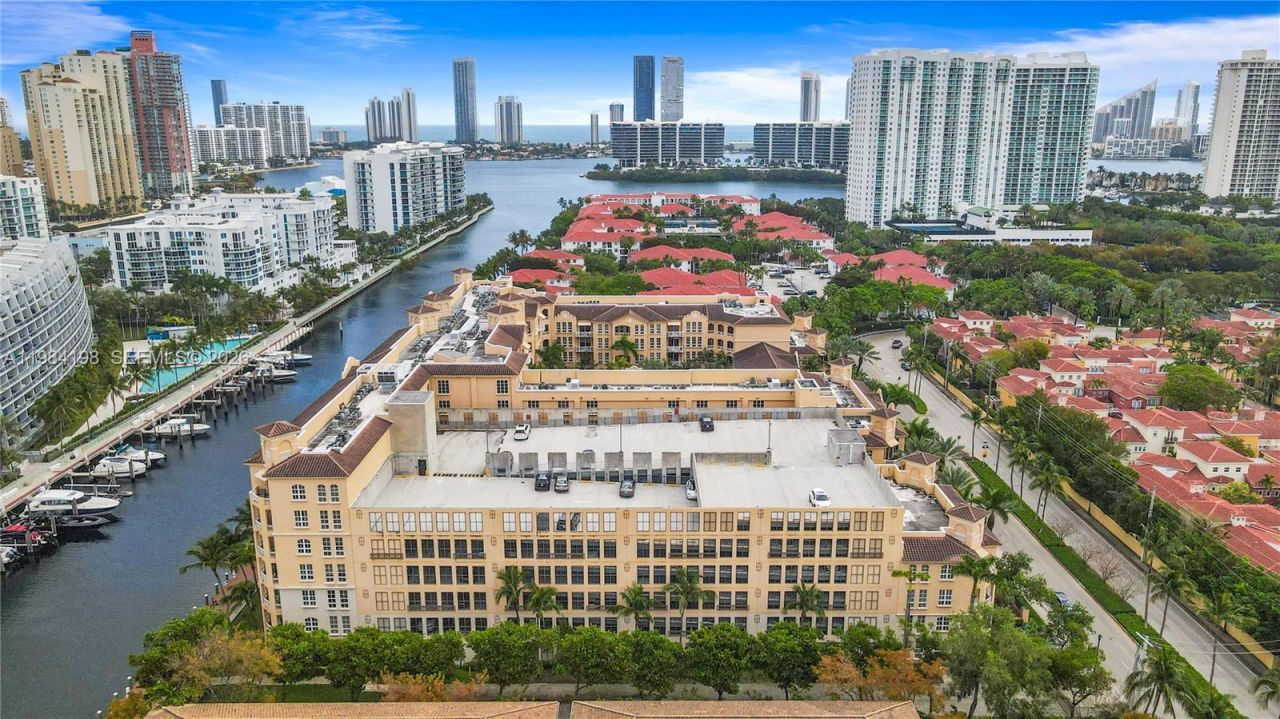 3001 NE 185th St, Unit 716, Aventura, FL 33180 Photo