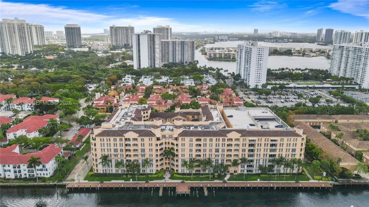 3001 NE 185th St, Unit 716, Aventura, FL 33180 Photo