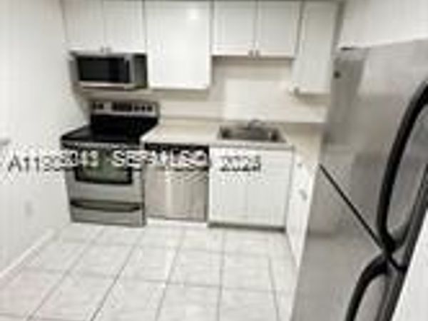16950 W Dixie Hwy A128 Hwy , Unit A128, North Miami Beach, FL 33160