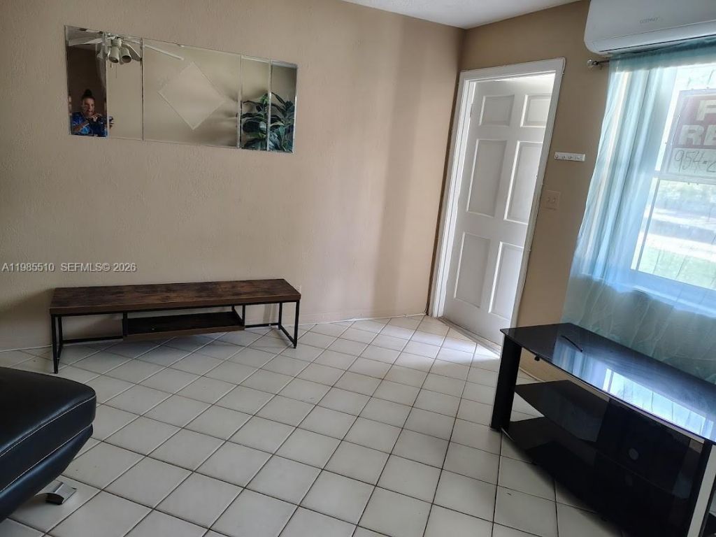 1816 Mckinley St, Unit 2, Hollywood, FL 33020 Photo