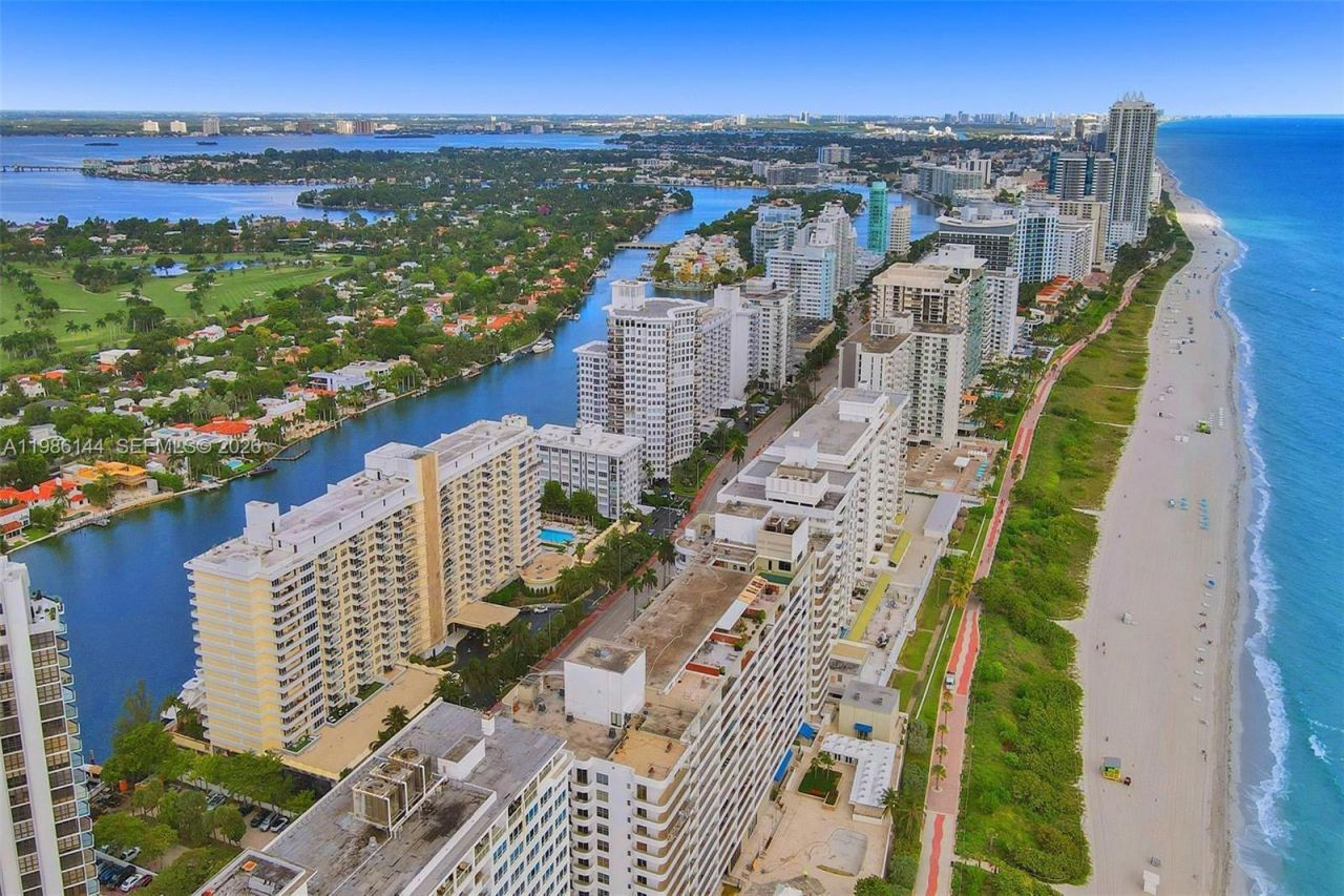 5600 Collins Ave , Unit 17V, Miami Beach, FL 33140 Photo