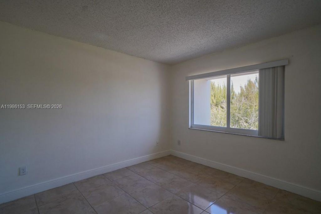 7920 Camino Real, Unit m-401, Miami, FL 33143 Photo