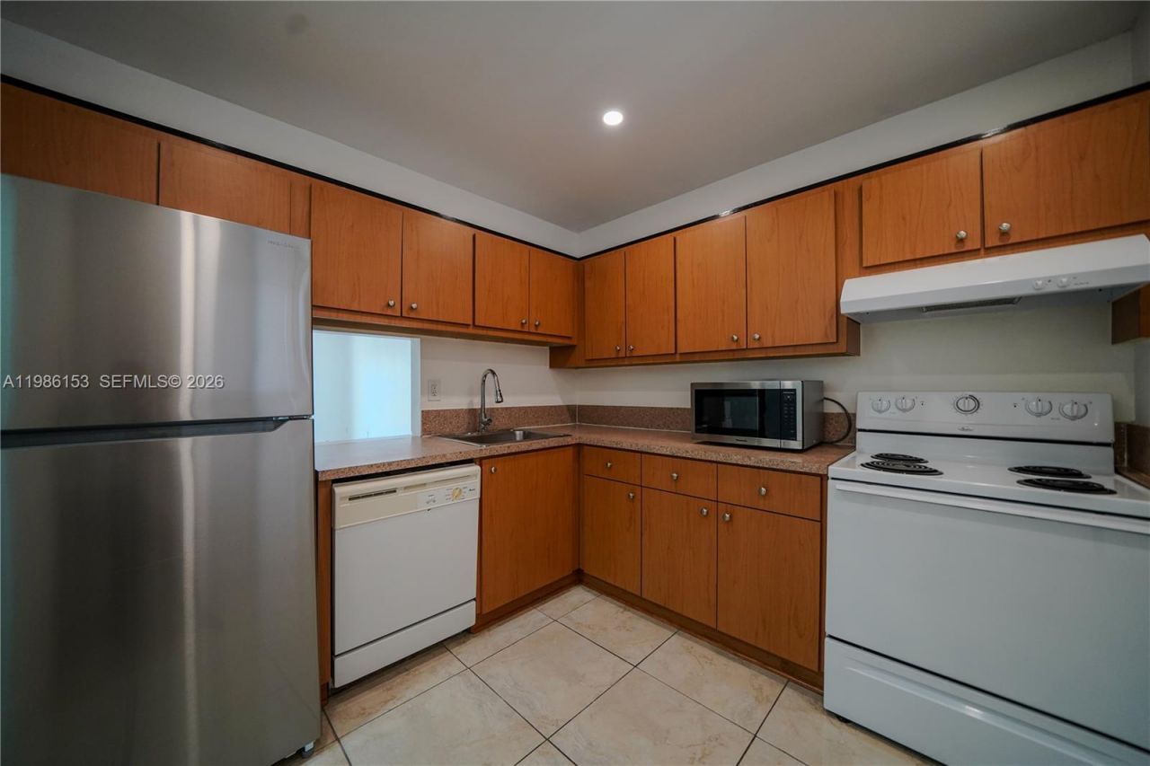 7920 Camino Real, Unit m-401, Miami, FL 33143 Photo