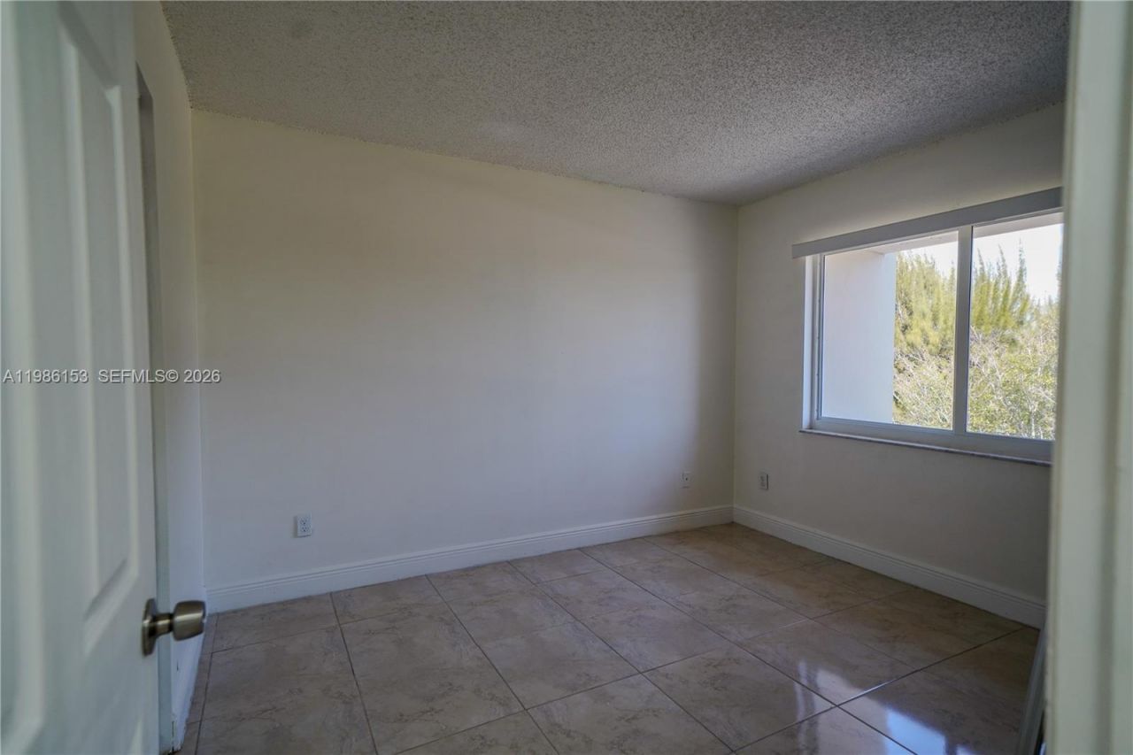 7920 Camino Real, Unit m-401, Miami, FL 33143 Photo