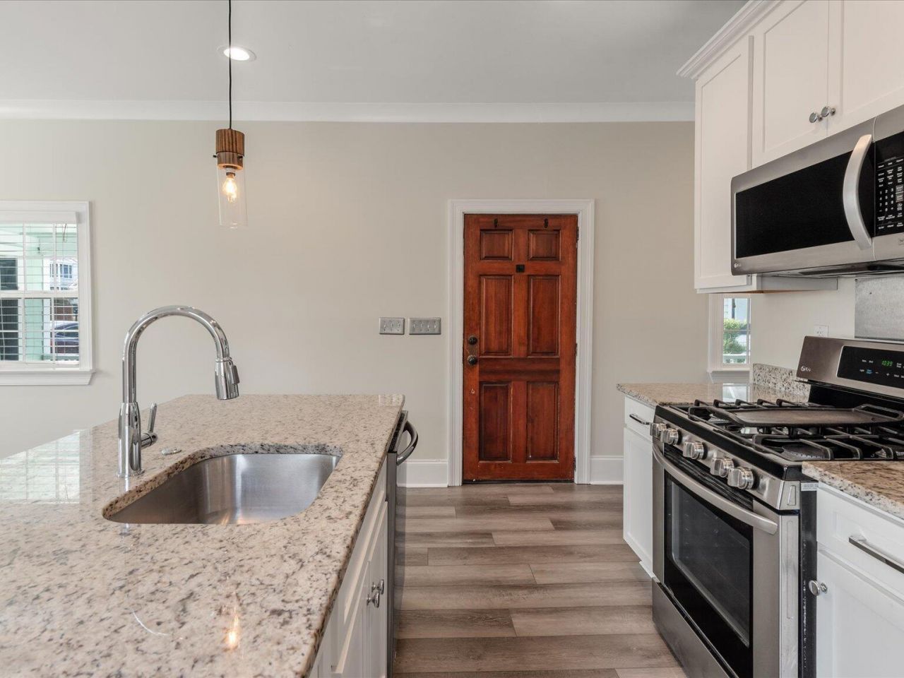 400 Sumter Street Photo 12