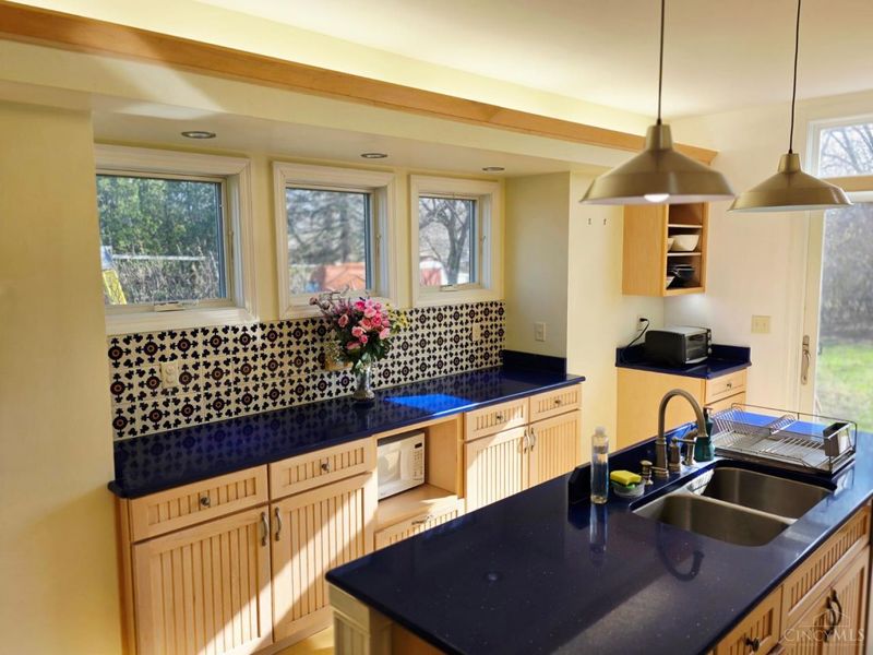 913 S Locust Street, Oxford, OH 45056 Photo 2