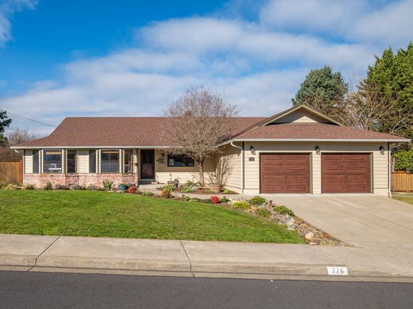 776 Delsie Drive, Grants Pass, OR 97527