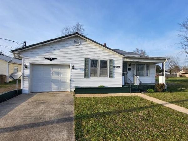 1009 Nickey Street , Poplar Bluff, MO 63901
